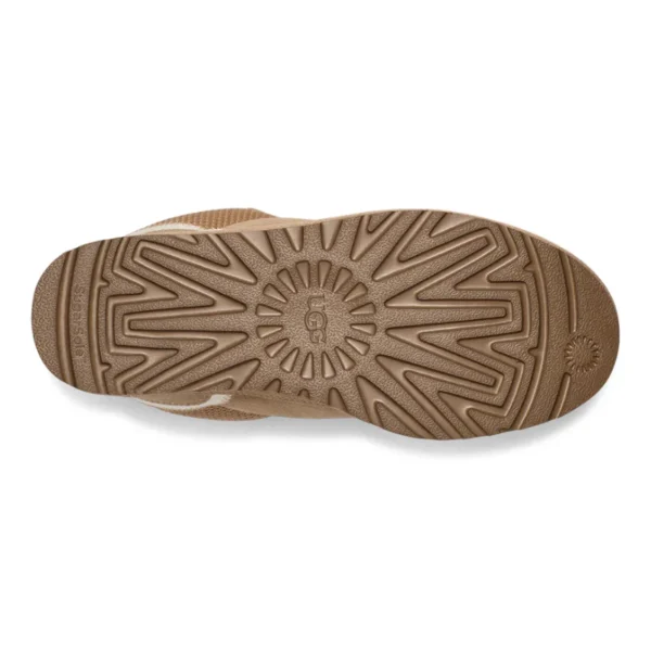 UGG-Tazz-Slipper-Chestnut-21.webp UGG Lowmel – Sand