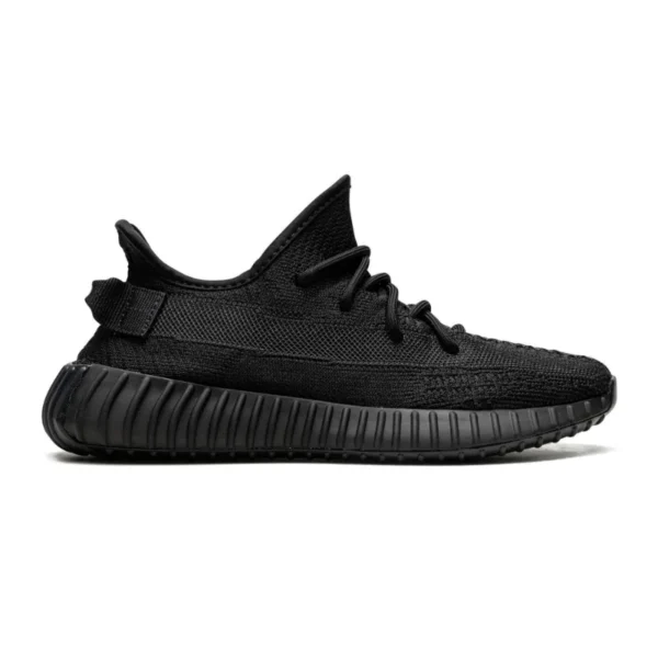 Untitled-design-2025-02-14T171808.592.webp Adidas Yeezy Boost 350 V2 – Onyx
