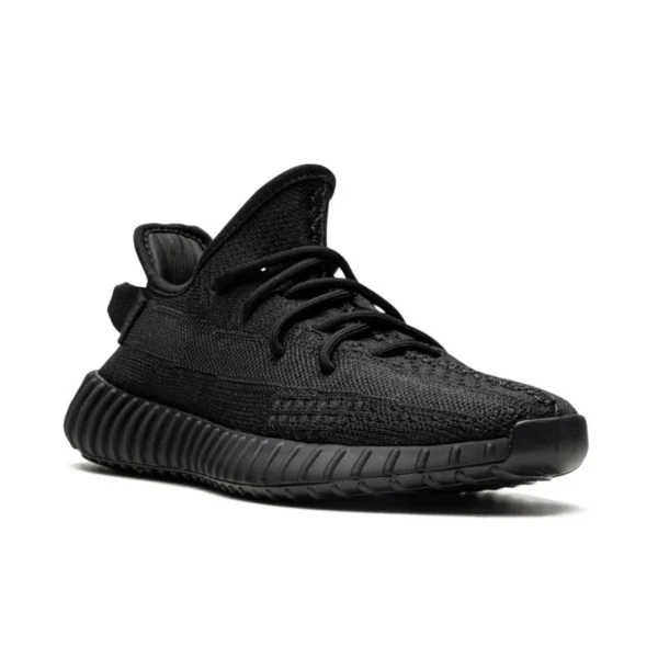 Untitled-design-2025-02-14T171822.208.webp Adidas Yeezy Boost 350 V2 – Onyx