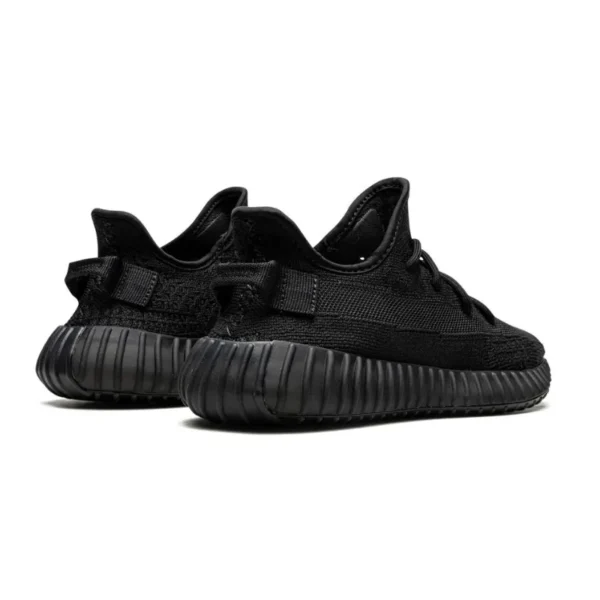 Untitled-design-2025-02-14T171859.819.webp Adidas Yeezy Boost 350 V2 – Onyx