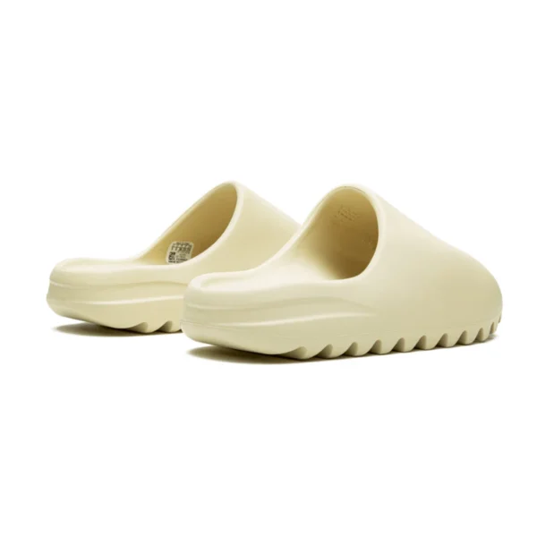 Untitled-design-2025-02-14T211506.820.webp Adidas Yeezy Slide Bone