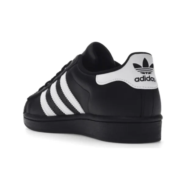 Untitled-design-2025-03-10T122526.644.webp Adidas Superstar Core – Black Cloud White Gold
