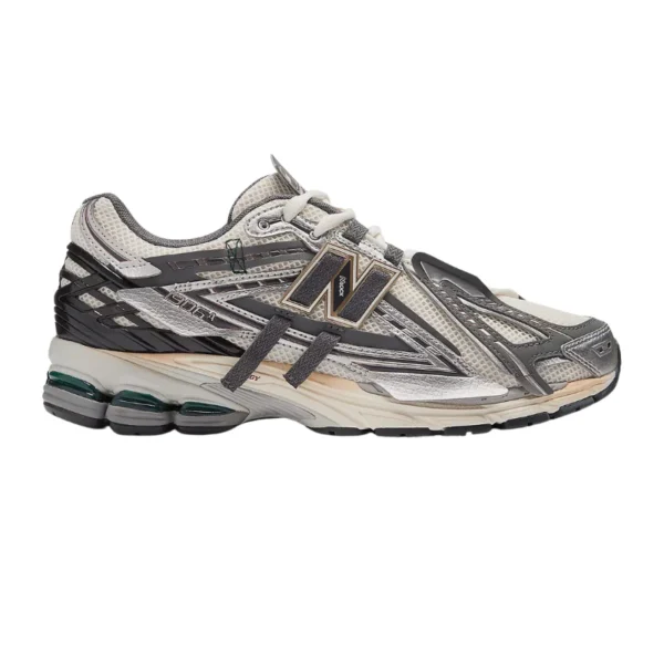 Untitled-design-65_1.webp New Balance 1906A – Silver Metallic