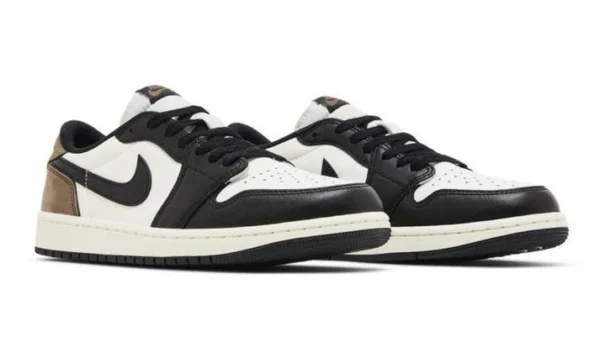 photo_2025-03-23_10-56-54.webp Air Jordan 1 Retro Low OG 'Mocha'