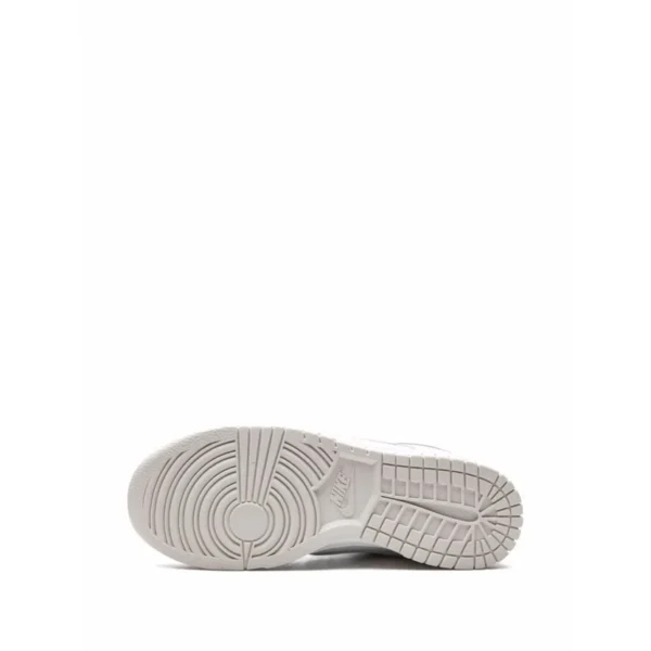 rn-image_picker_lib_temp_27e76ab3-185d-41e6-8f6f-596057a0133b.webp Nike Dunk Low Photon Dust